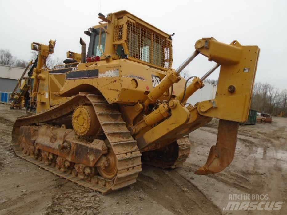 CAT D 8 T Telaketjupuskutraktorit