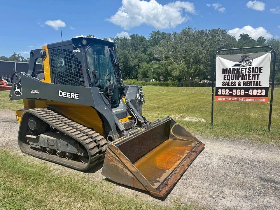 John Deere 325 Liukuohjatut kuormaajat