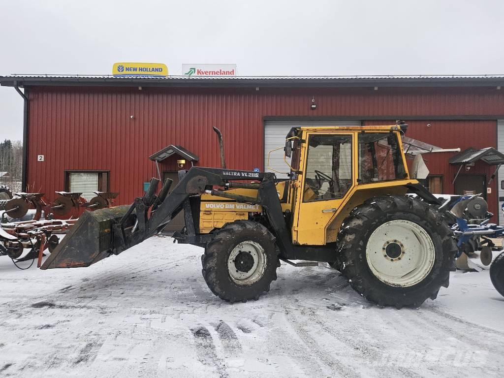 Valmet 815 Traktorit