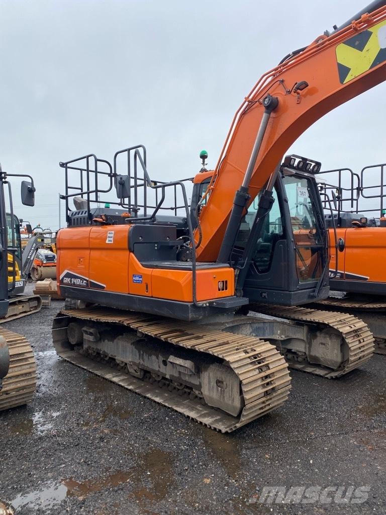 Doosan DX 140 LC Telakaivukoneet