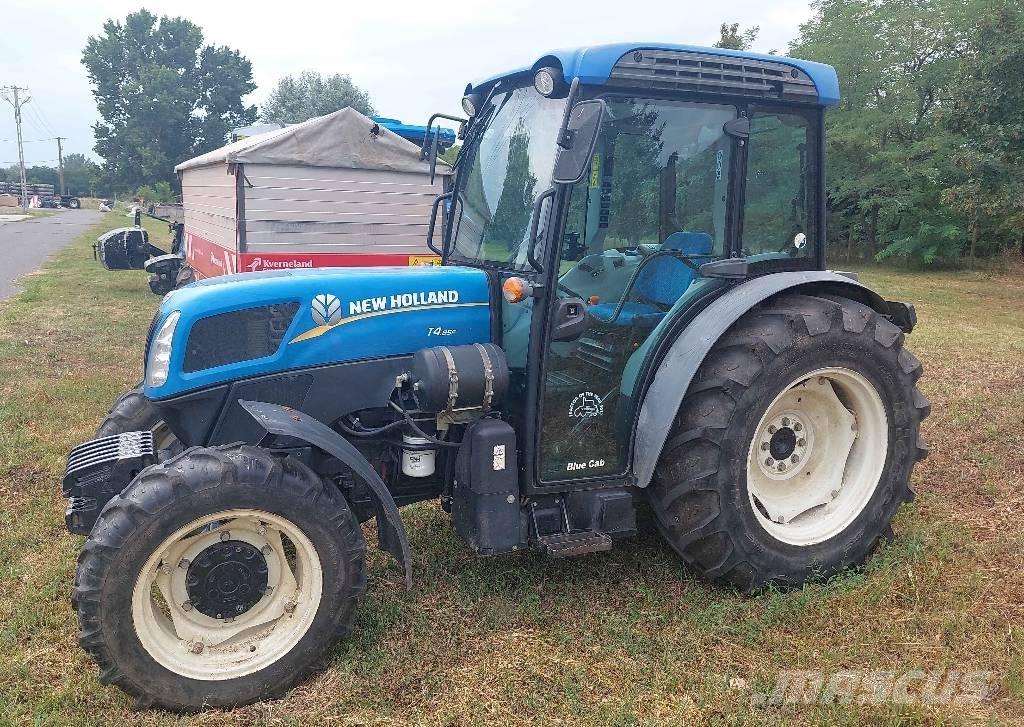New Holland T4.85F Traktorit
