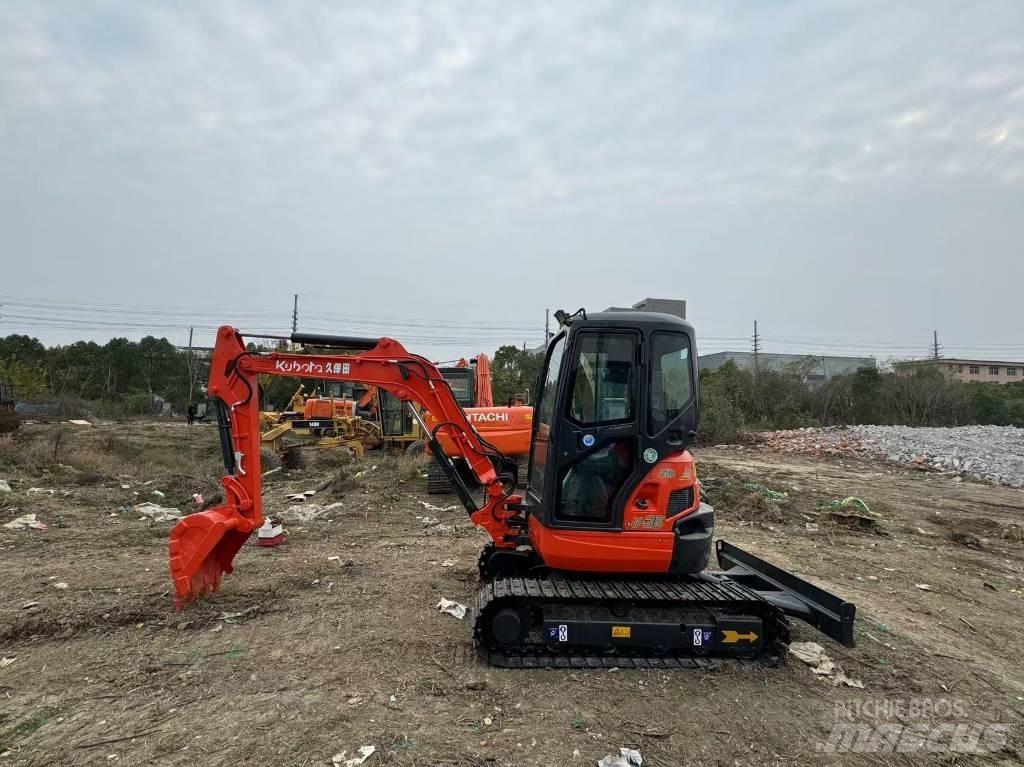 Kubota U 35 Minikaivukoneet < 7t