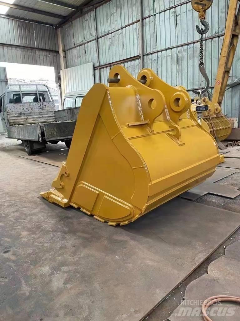 Komatsu PC 360 Kauhat