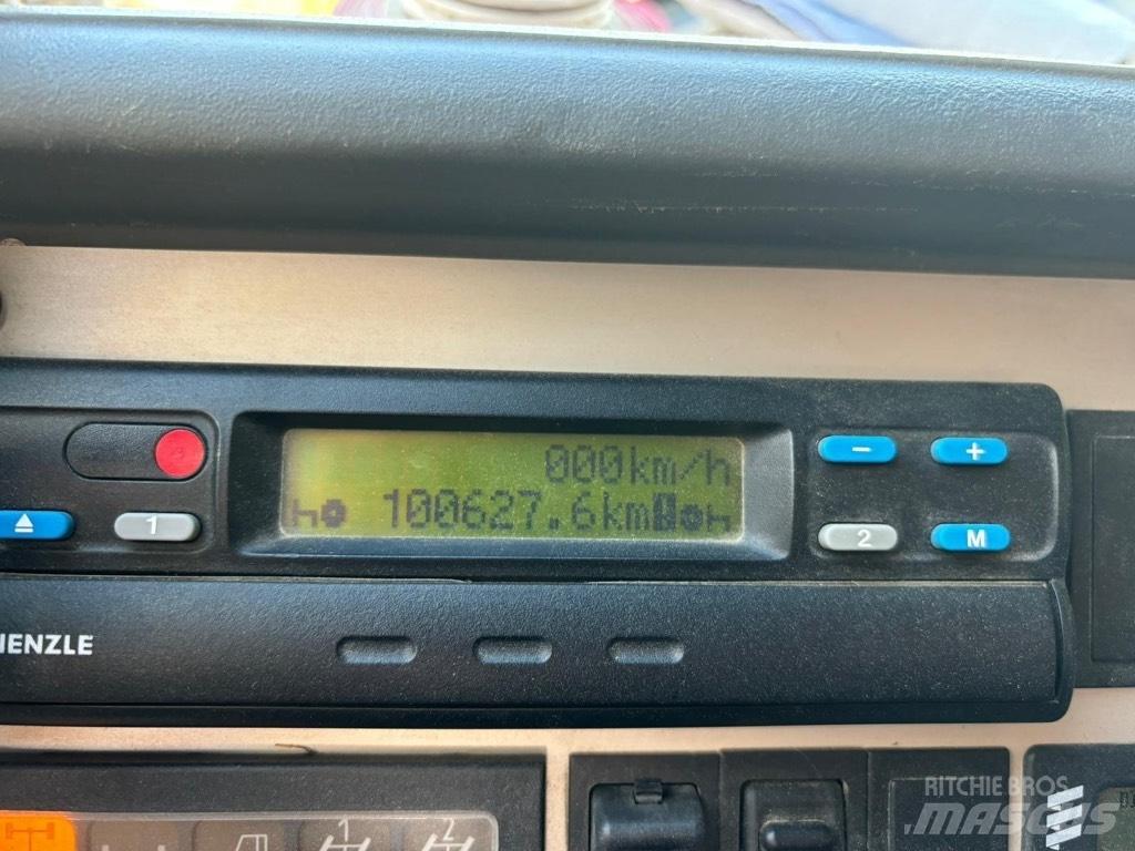 Terex Demag AC 100 RT-nosturit