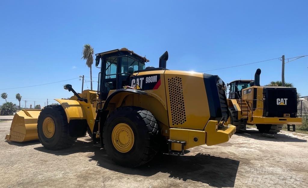 CAT 980M Pyöräkuormaajat