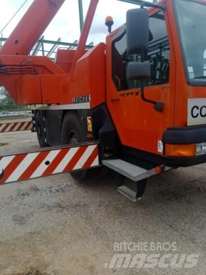 Liebherr LTM 1030-2 RT-nosturit