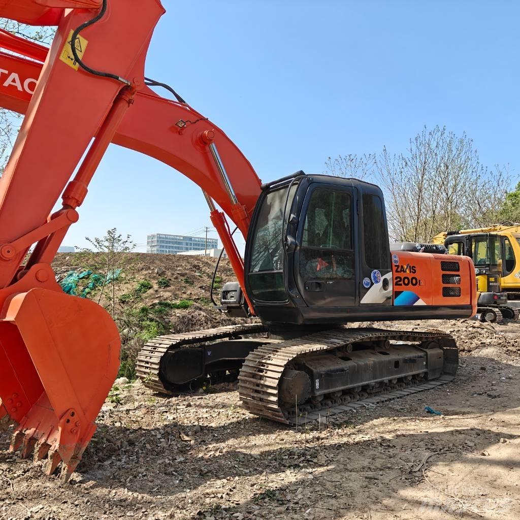 Hitachi ZX200 Telakaivukoneet