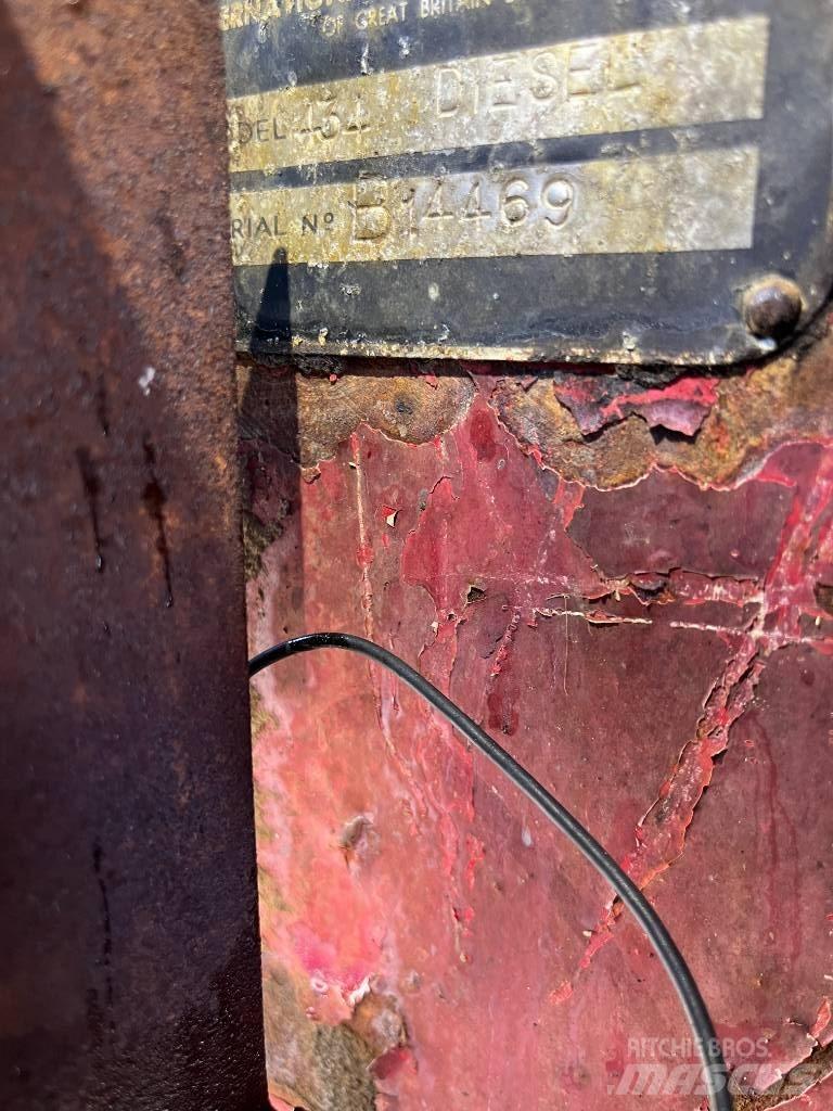 McCormick IH 434 Traktorit