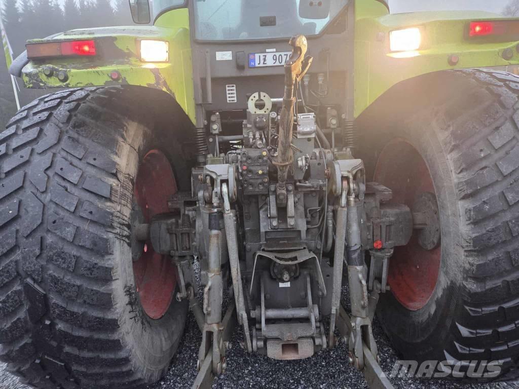 CLAAS Atles 946 RZ Traktorit