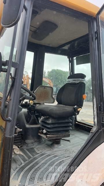 JCB 2 CX Pyöräkuormaajat