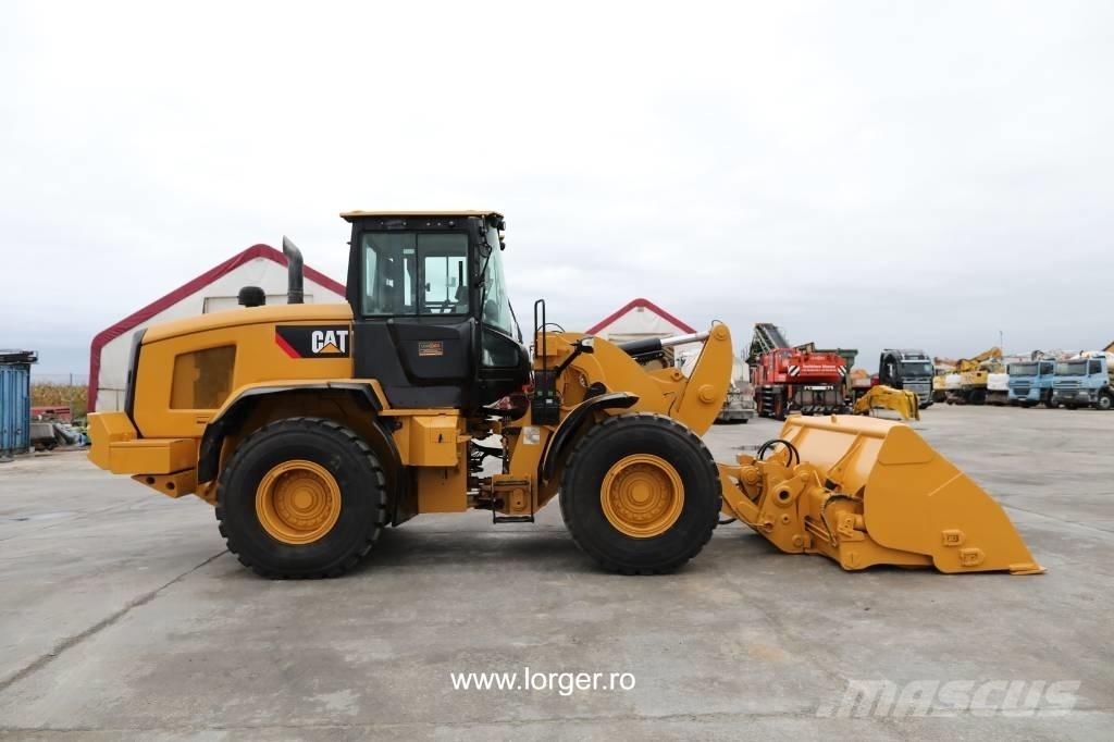 CAT 938 M Pyöräkuormaajat