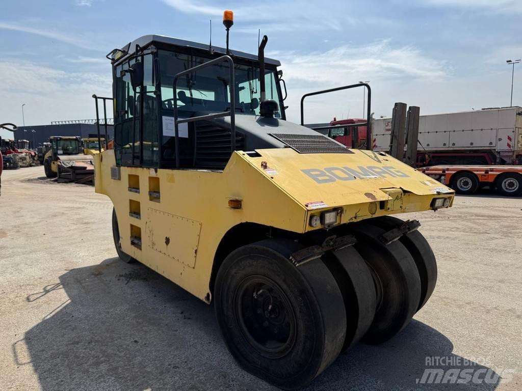Bomag BW 24 R Kumipyöräjyrät