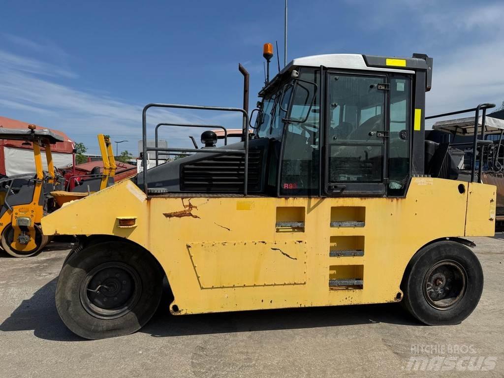 Bomag BW 24 R Kumipyöräjyrät