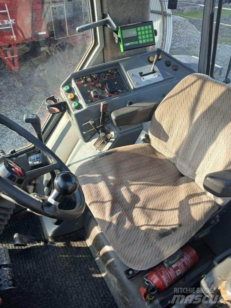 Massey Ferguson 3065 Traktorit