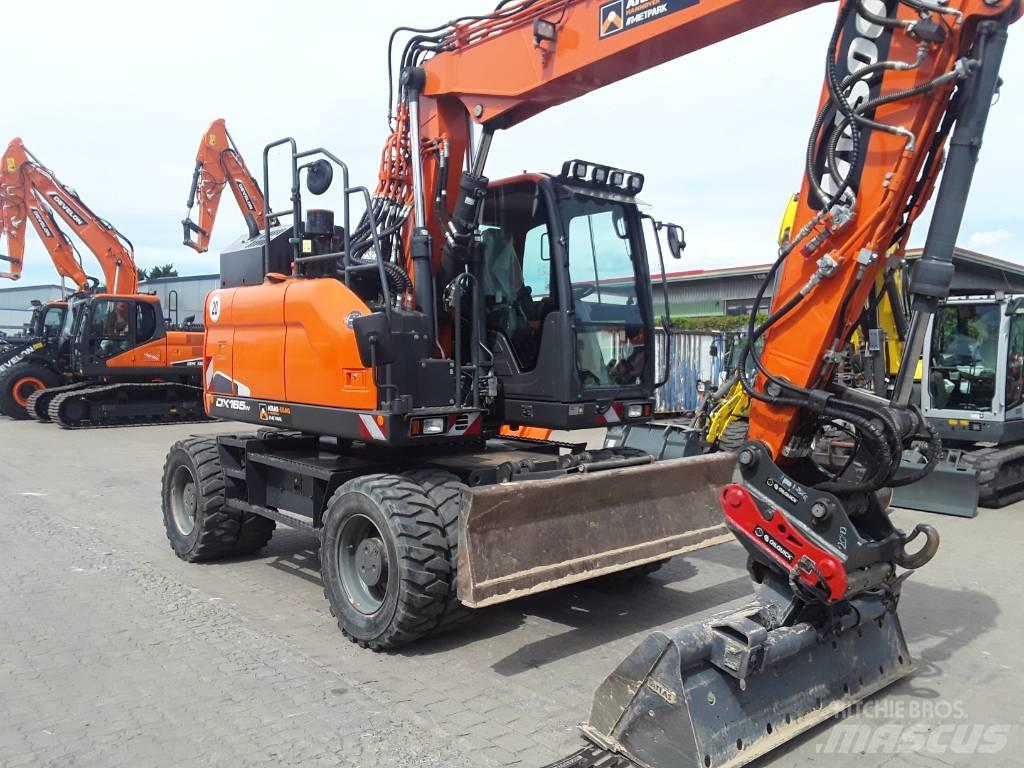 Doosan DX 165 W-5 Pyöräkaivukoneet