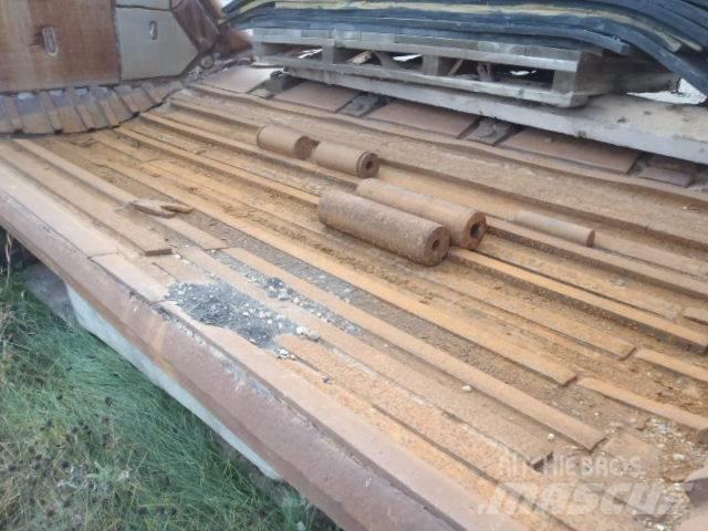CAT 5230 Pistokaivinkone