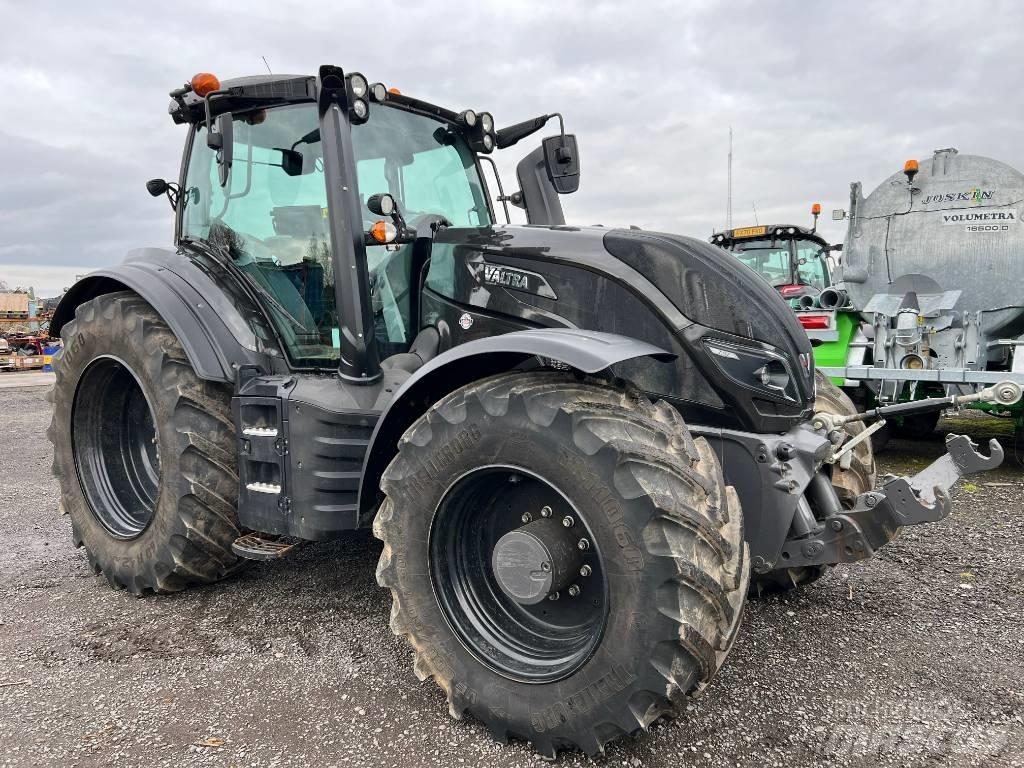 Valtra T 254 V Traktorit