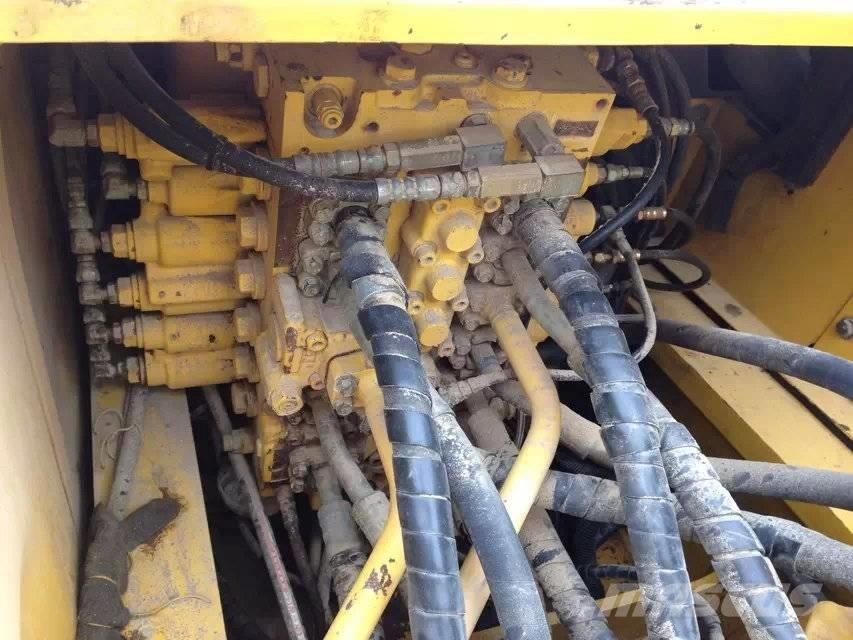 Komatsu PC 220-7 Telakaivukoneet
