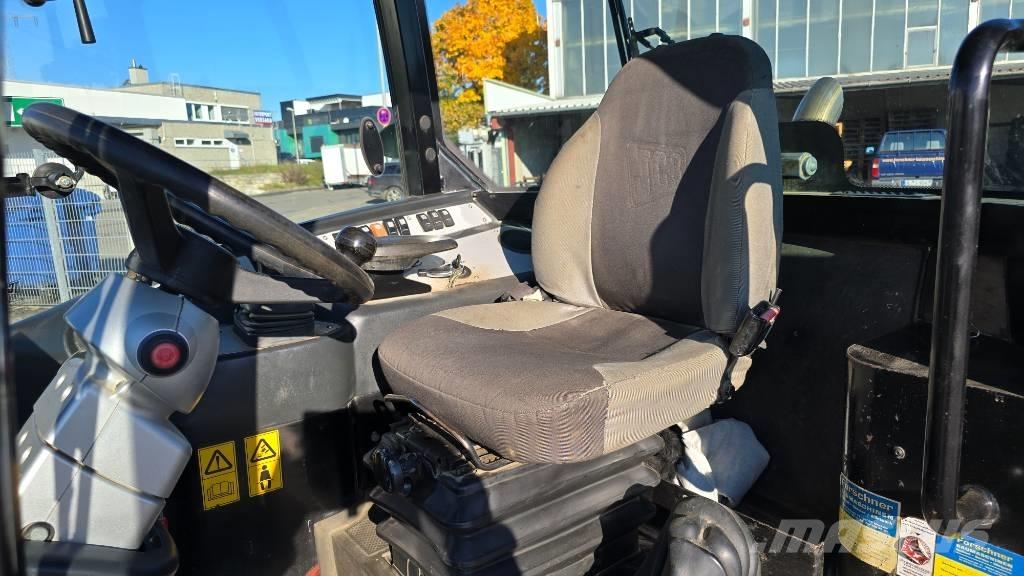 JCB 406 Pyöräkuormaajat