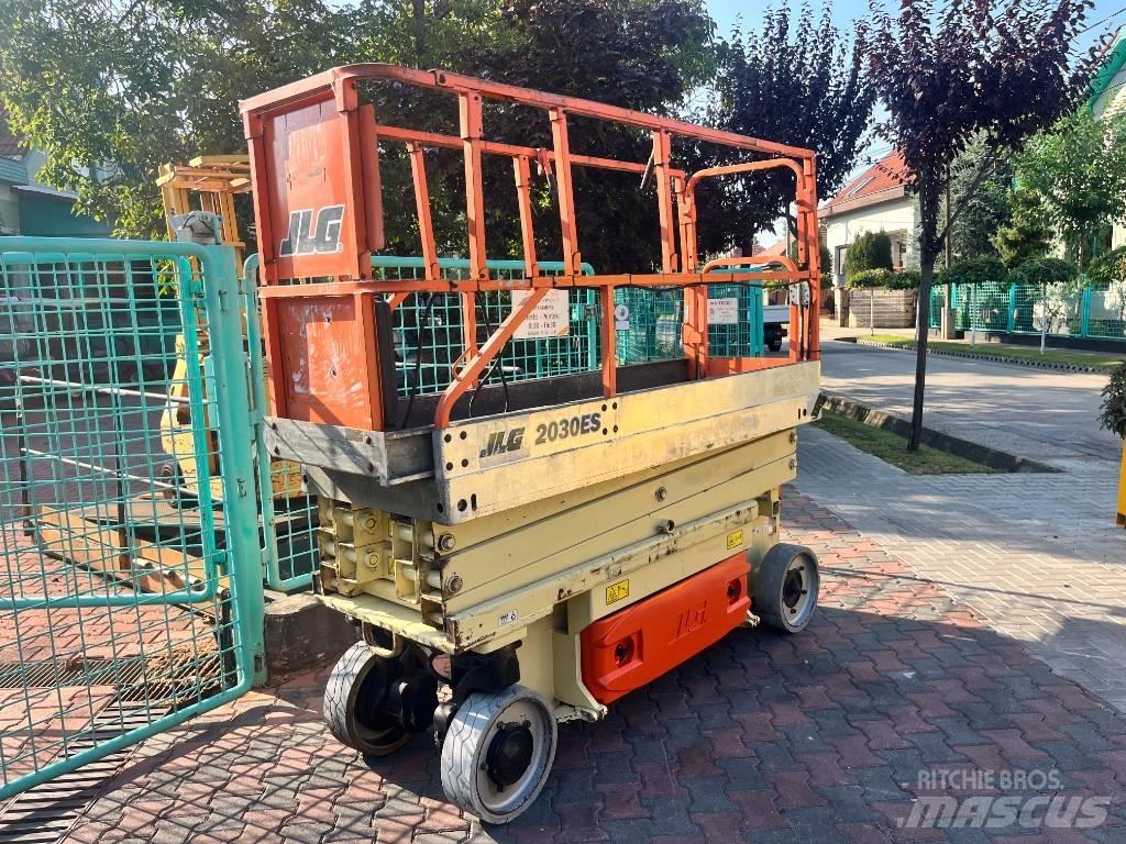 JLG 2030ES     V-3450 Henkilönostimet ja nostolaitteet