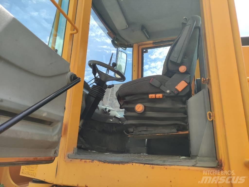 Volvo L 90 E Pyöräkuormaajat