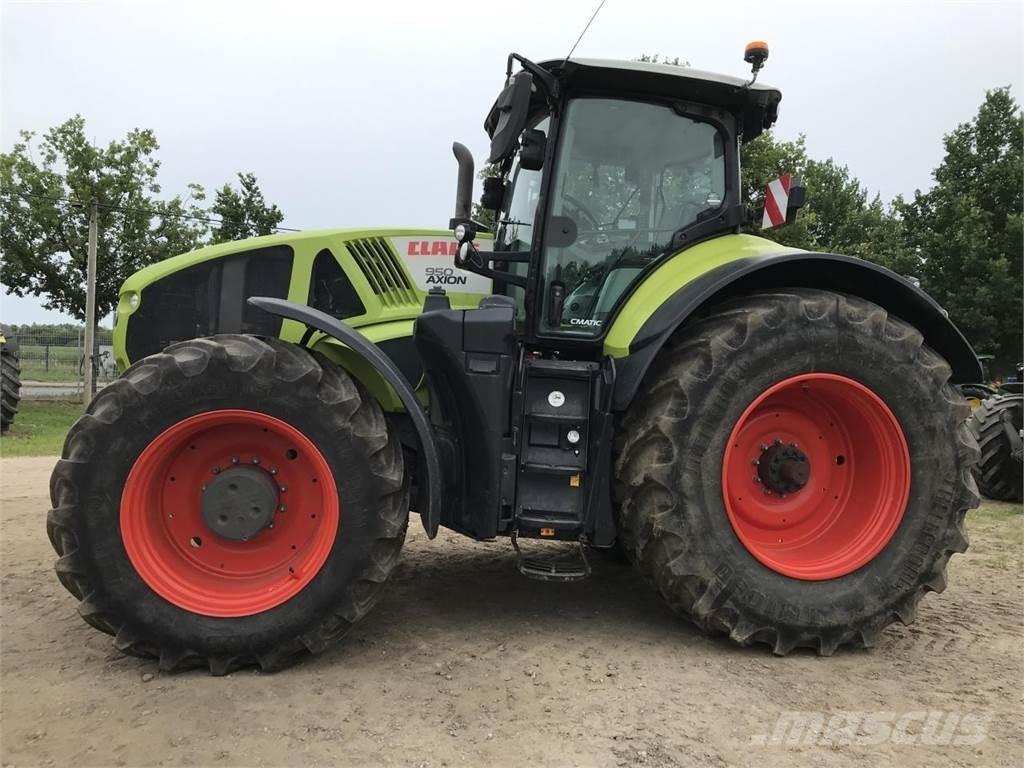 CLAAS Axion 950 Traktorit