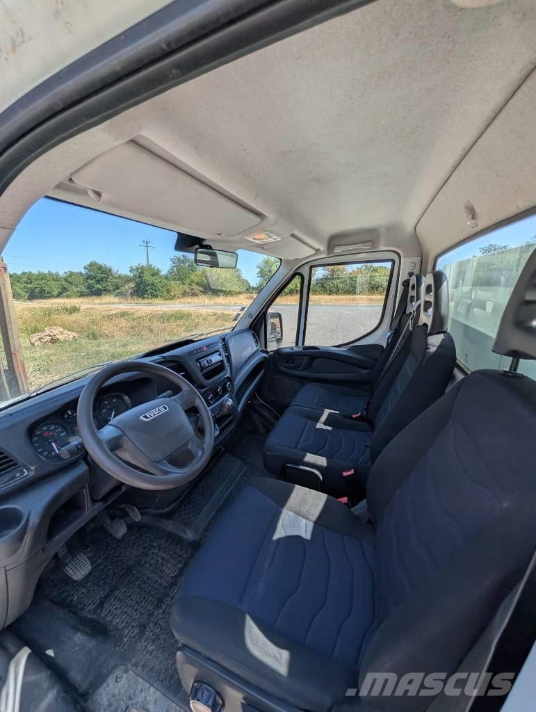 Iveco 35-12 Lava-autot