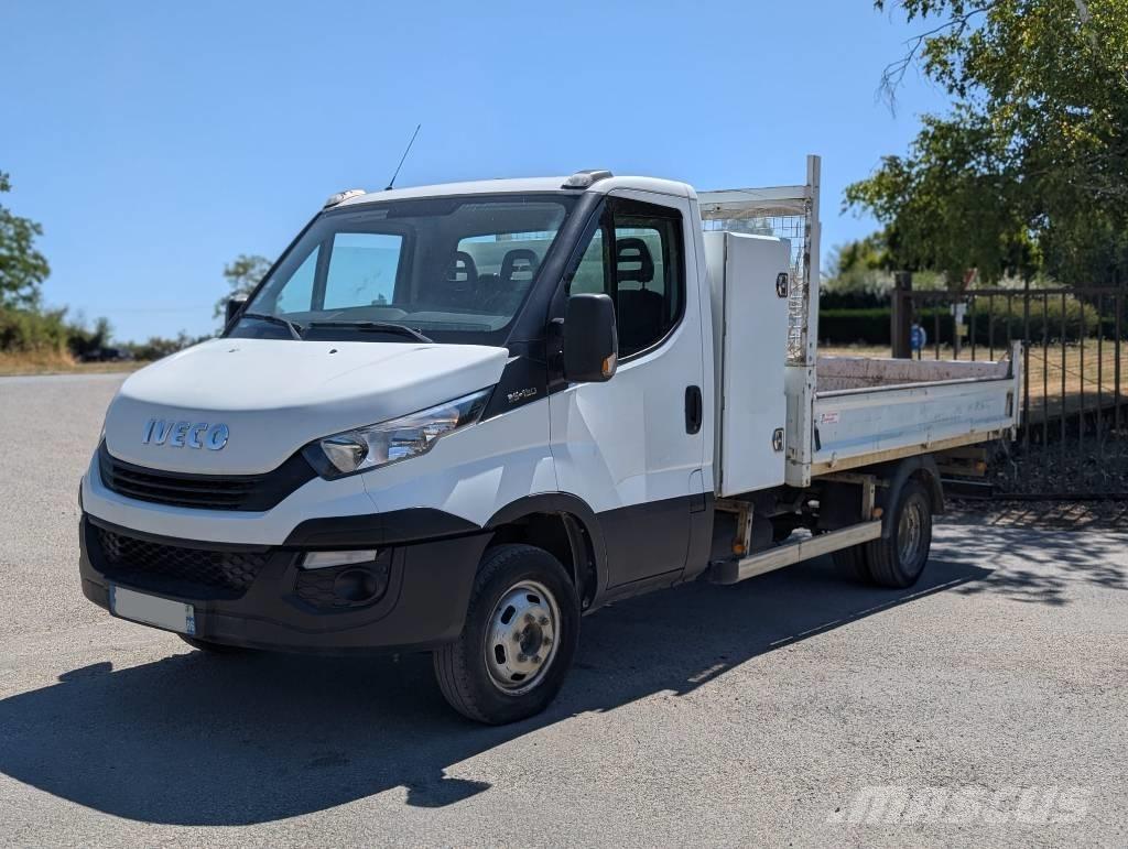 Iveco 35-12 Lava-autot