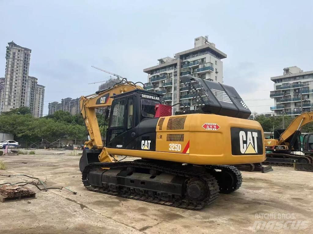 CAT 325D Telakaivukoneet