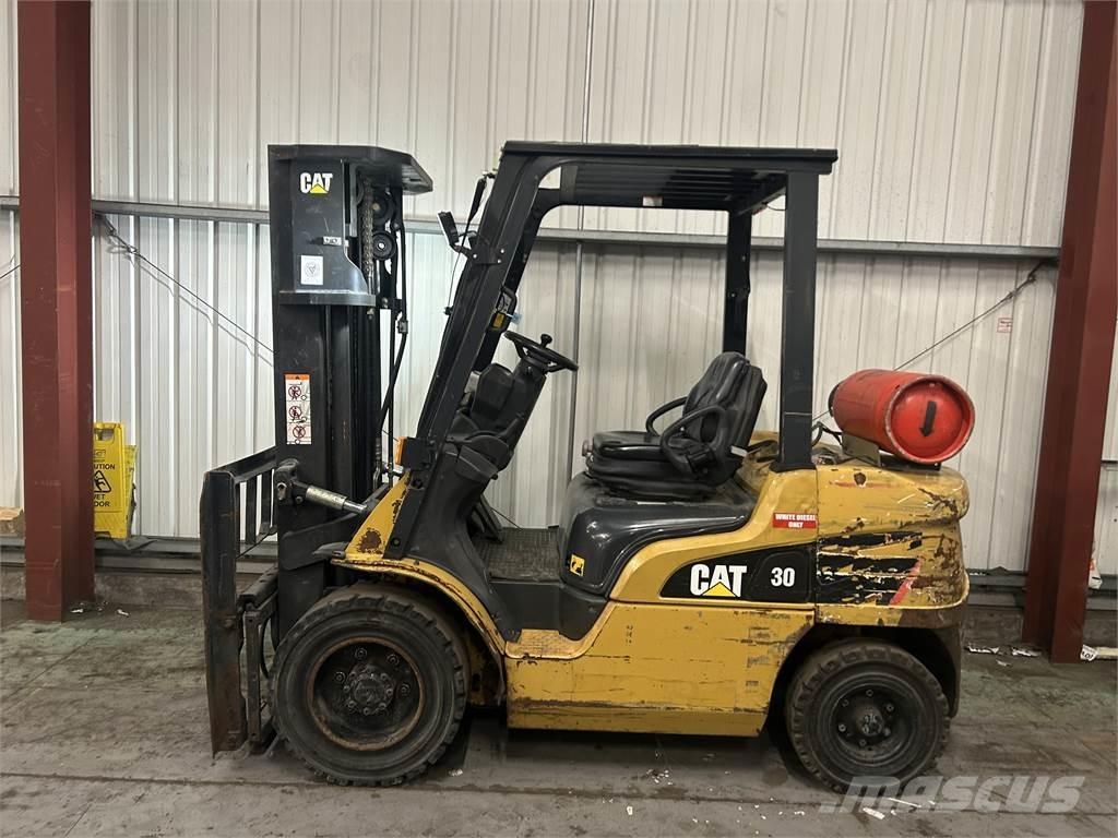 CAT GP30NT Nestekaasutrukit