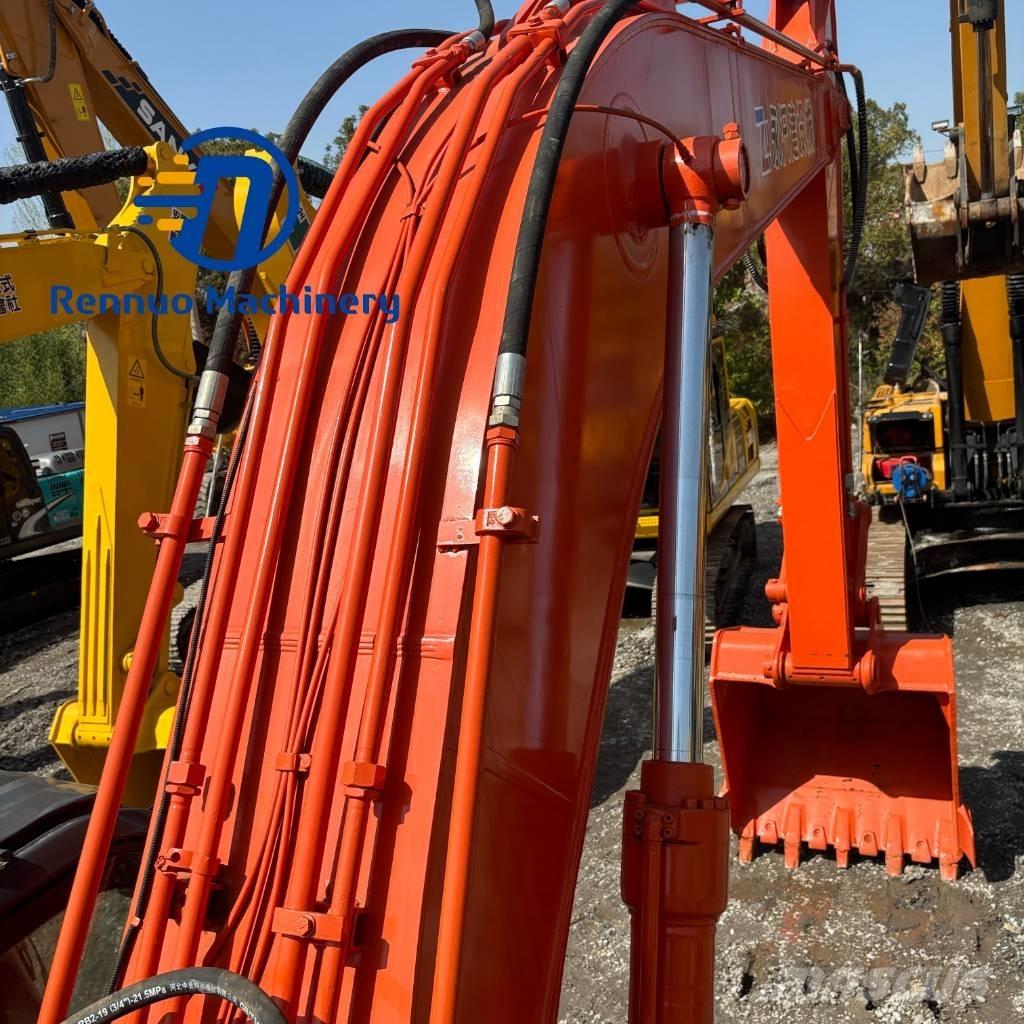 Hitachi ZX 240-3 Telakaivukoneet