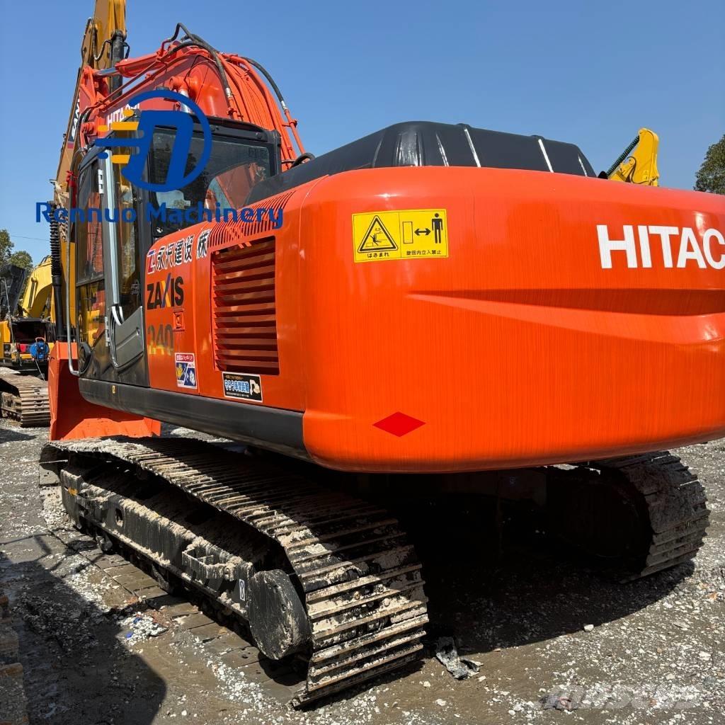 Hitachi ZX 240-3 Telakaivukoneet