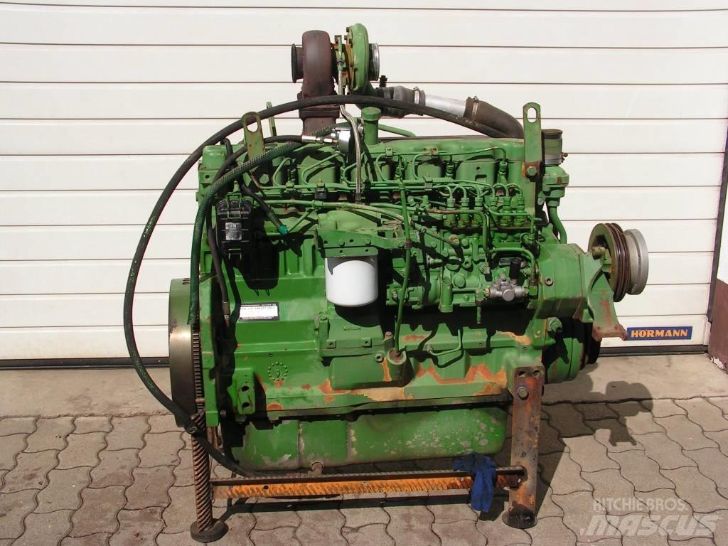 John Deere 2264 Moottorit