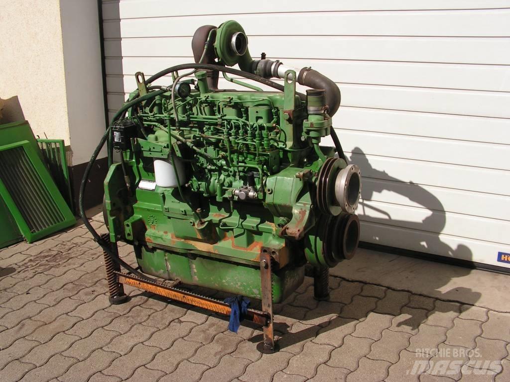 John Deere 2264 Moottorit