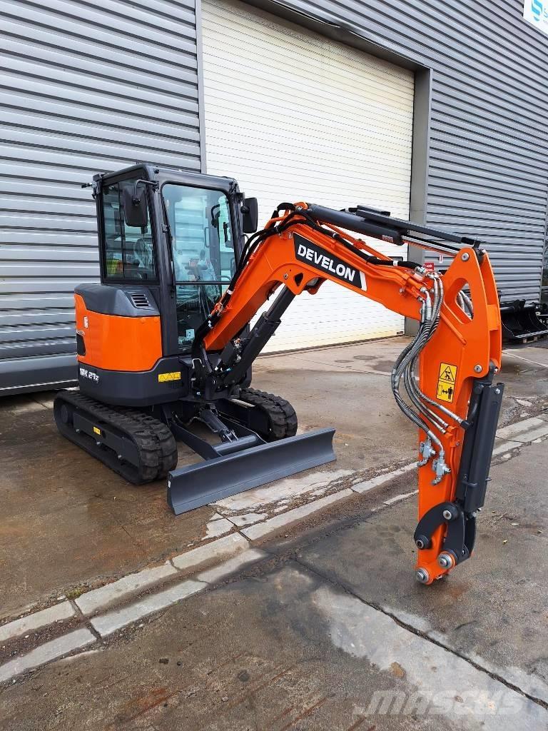 Develon DX 27 Z-7 Minikaivukoneet < 7t