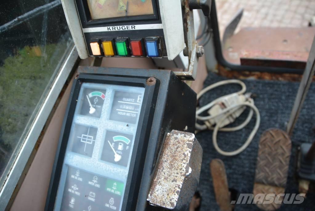 Hitachi KH 150-3 Tela-alustaiset nosturit