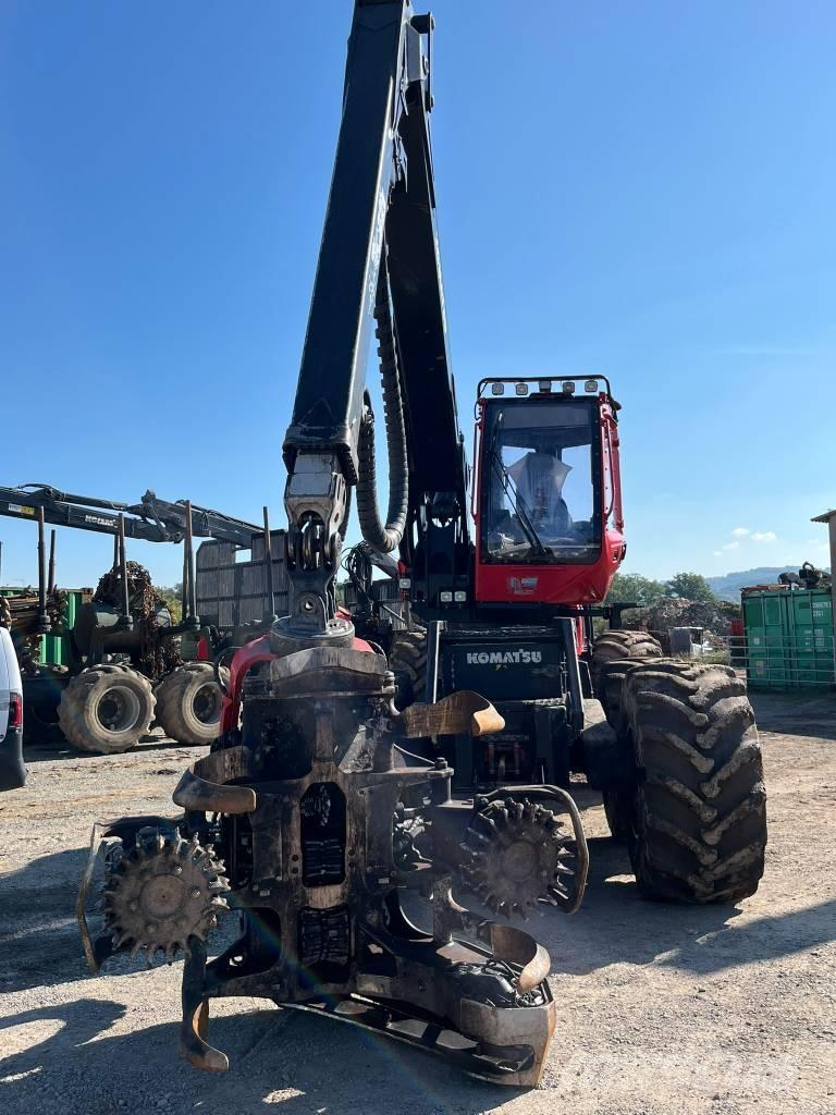 Komatsu 951 Harvesterit