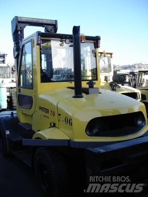 Hyster H 7.0 FT Satamien materiaalinkäsittelykoneet