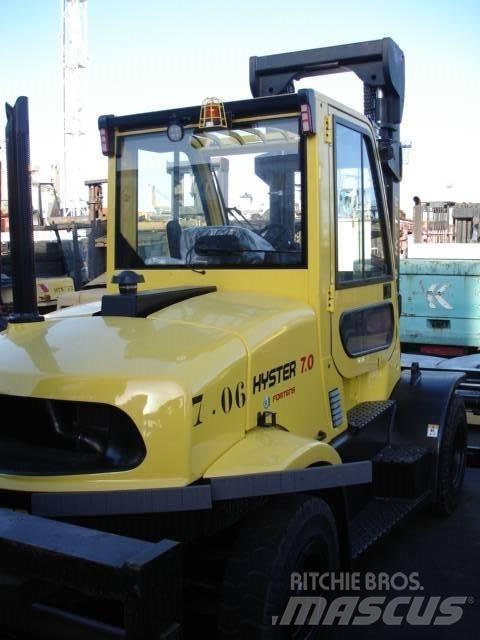 Hyster H 7.0 FT Satamien materiaalinkäsittelykoneet