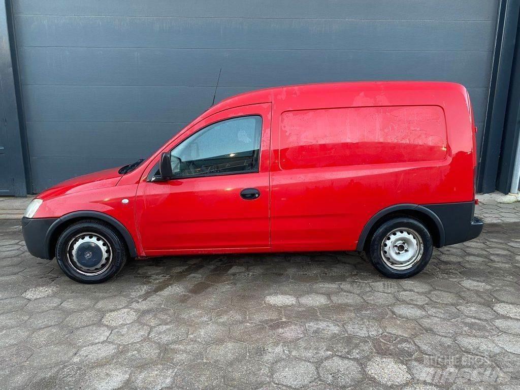 Opel Combo CDTI Jakeluautot