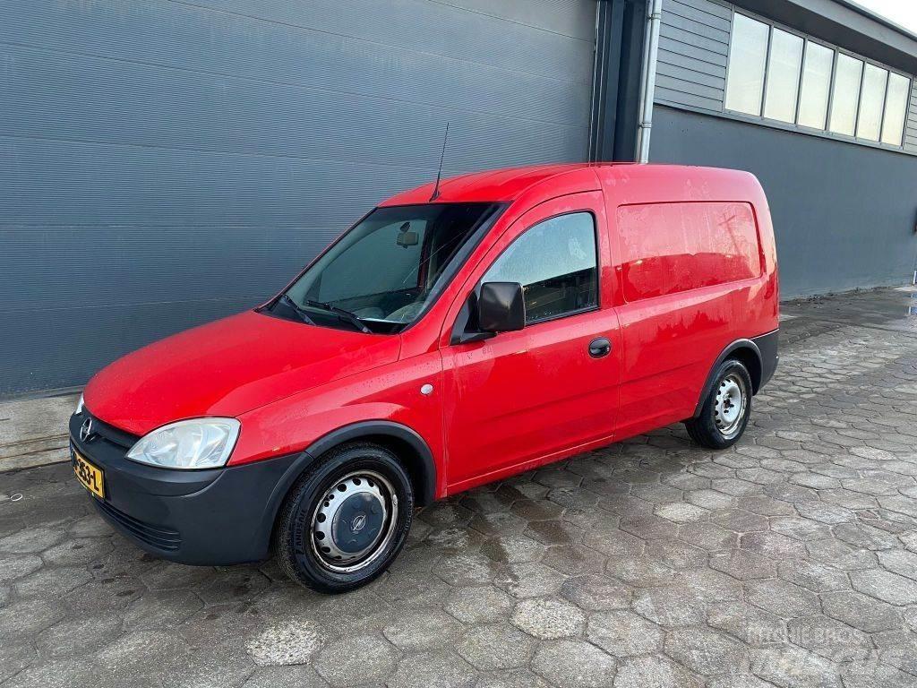 Opel Combo CDTI Jakeluautot