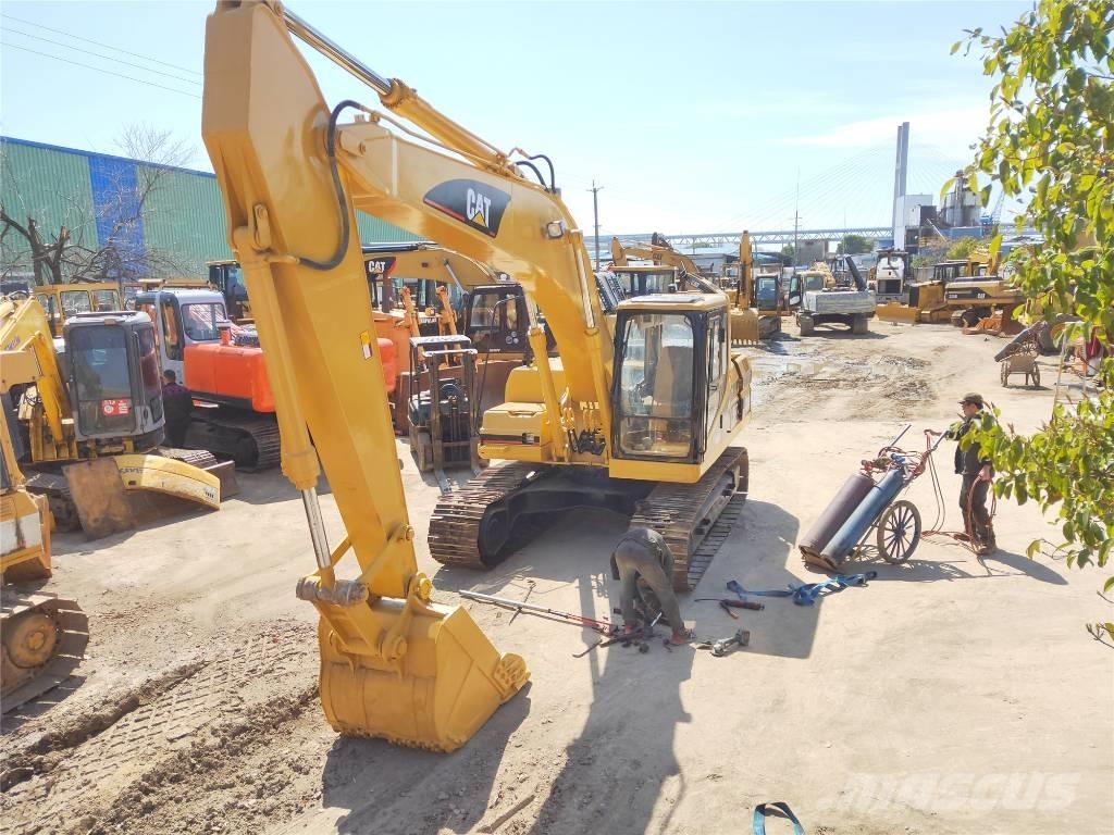 CAT 320B Telakaivukoneet