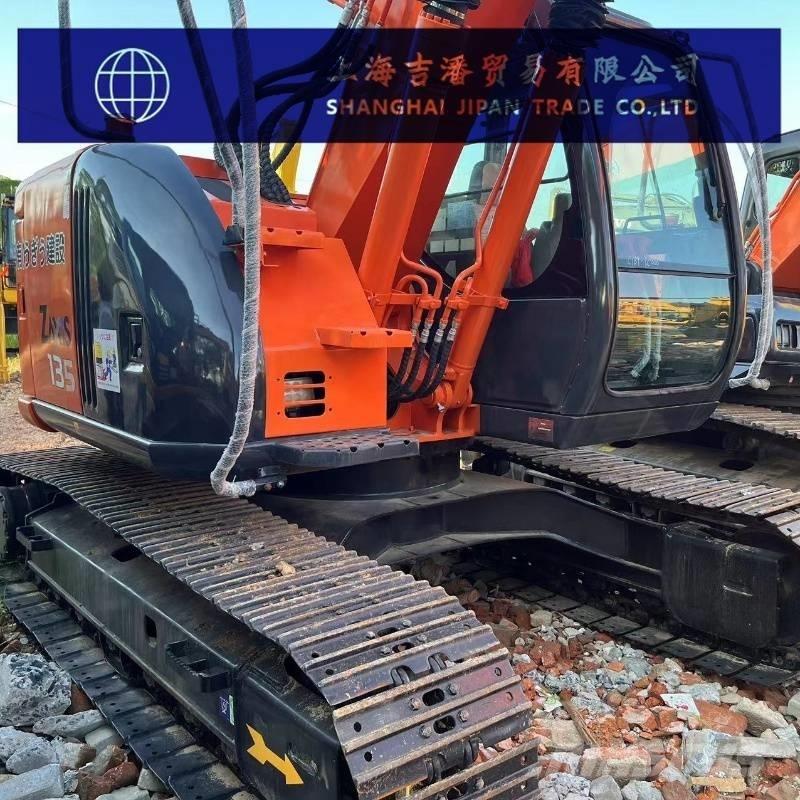 Hitachi ZX 135 Midikaivukoneet 7t - 12t