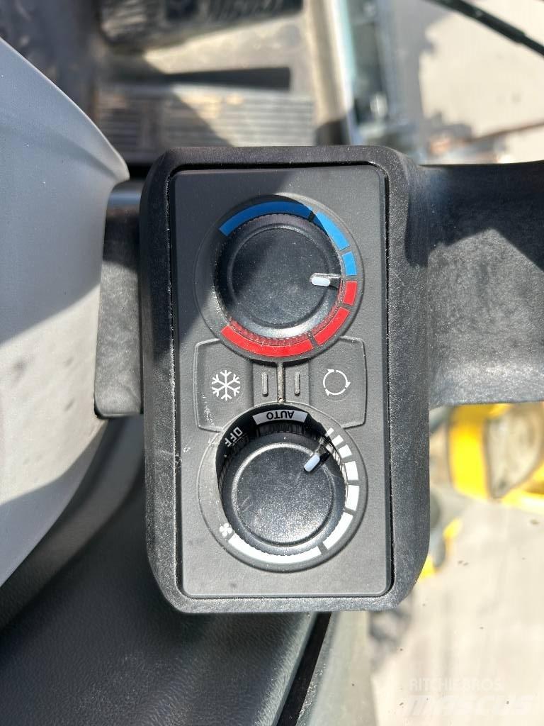 Wacker Neuson EW 100 Pyöräkaivukoneet