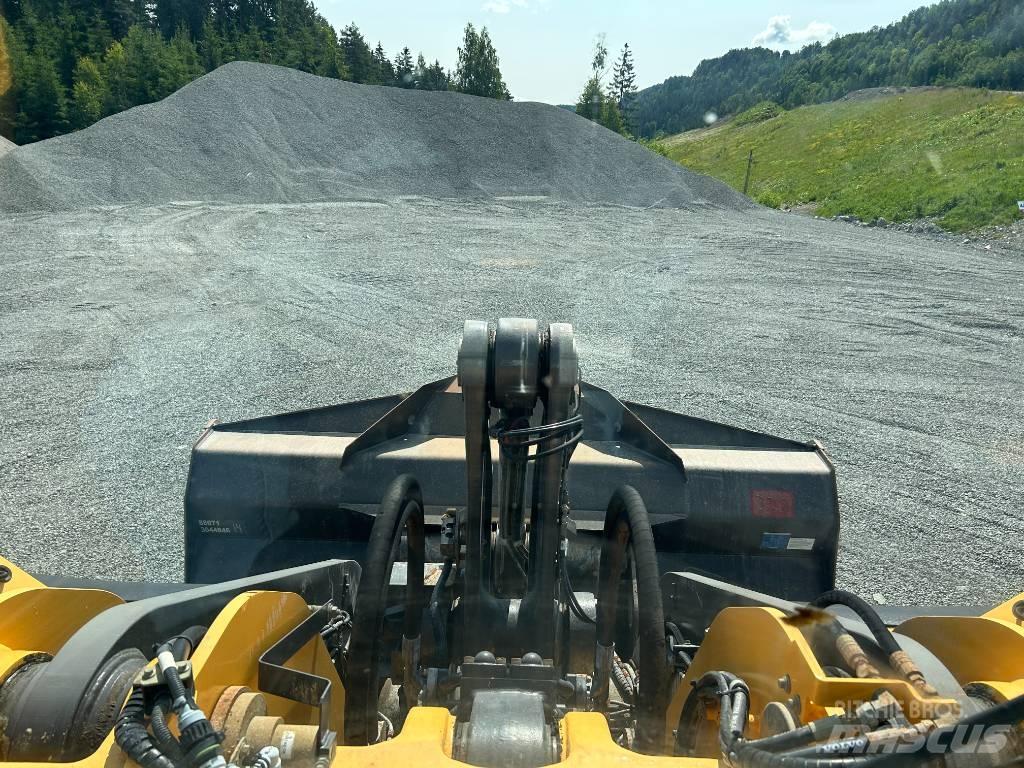 Volvo L 180 H Pyöräkuormaajat