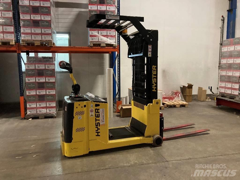 Hyster S1.2C Käyden ajettavat pinoamistrukit