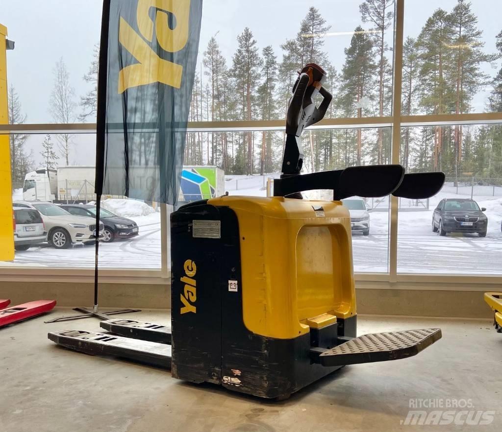 Yale MP20XUX Lavansiirtotrukit ajotasolla