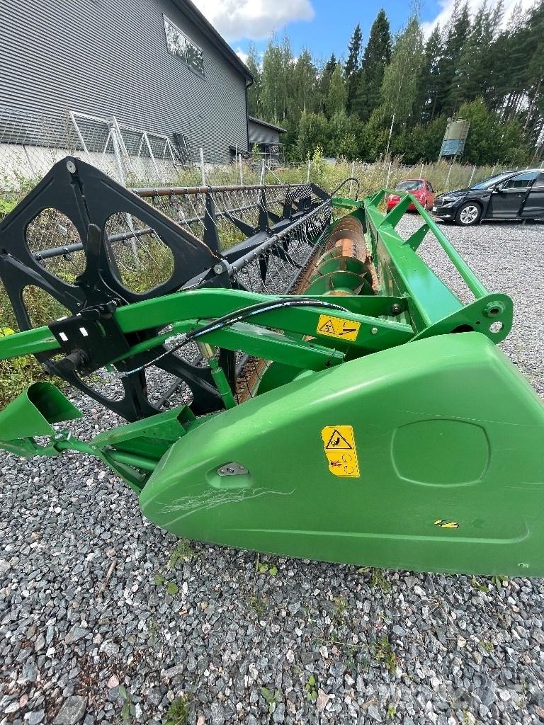 John Deere 622R Leikkuupöydät