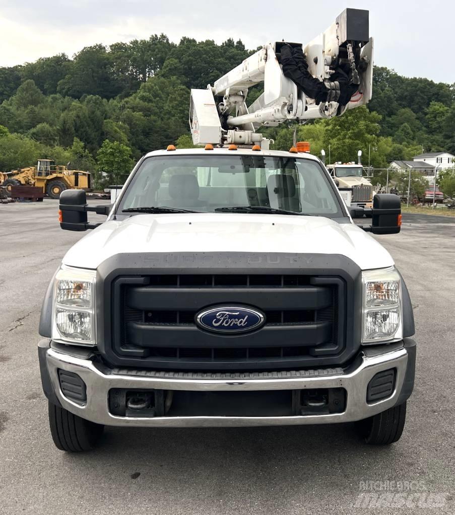 Ford F 550 Nostolava-autot