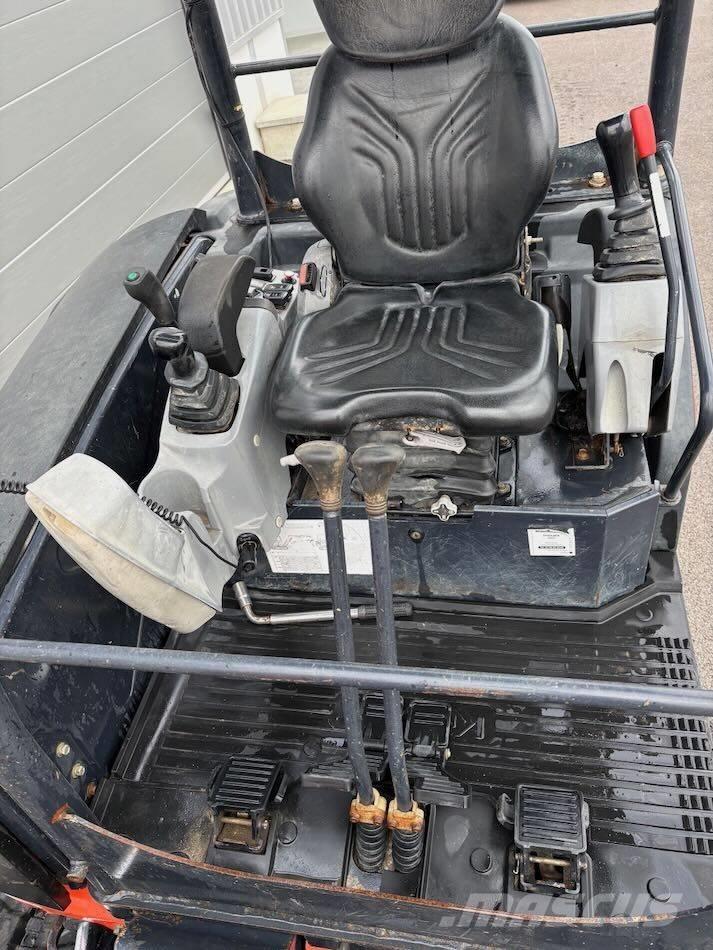 Kubota KX 030-4 Minikaivukoneet < 7t